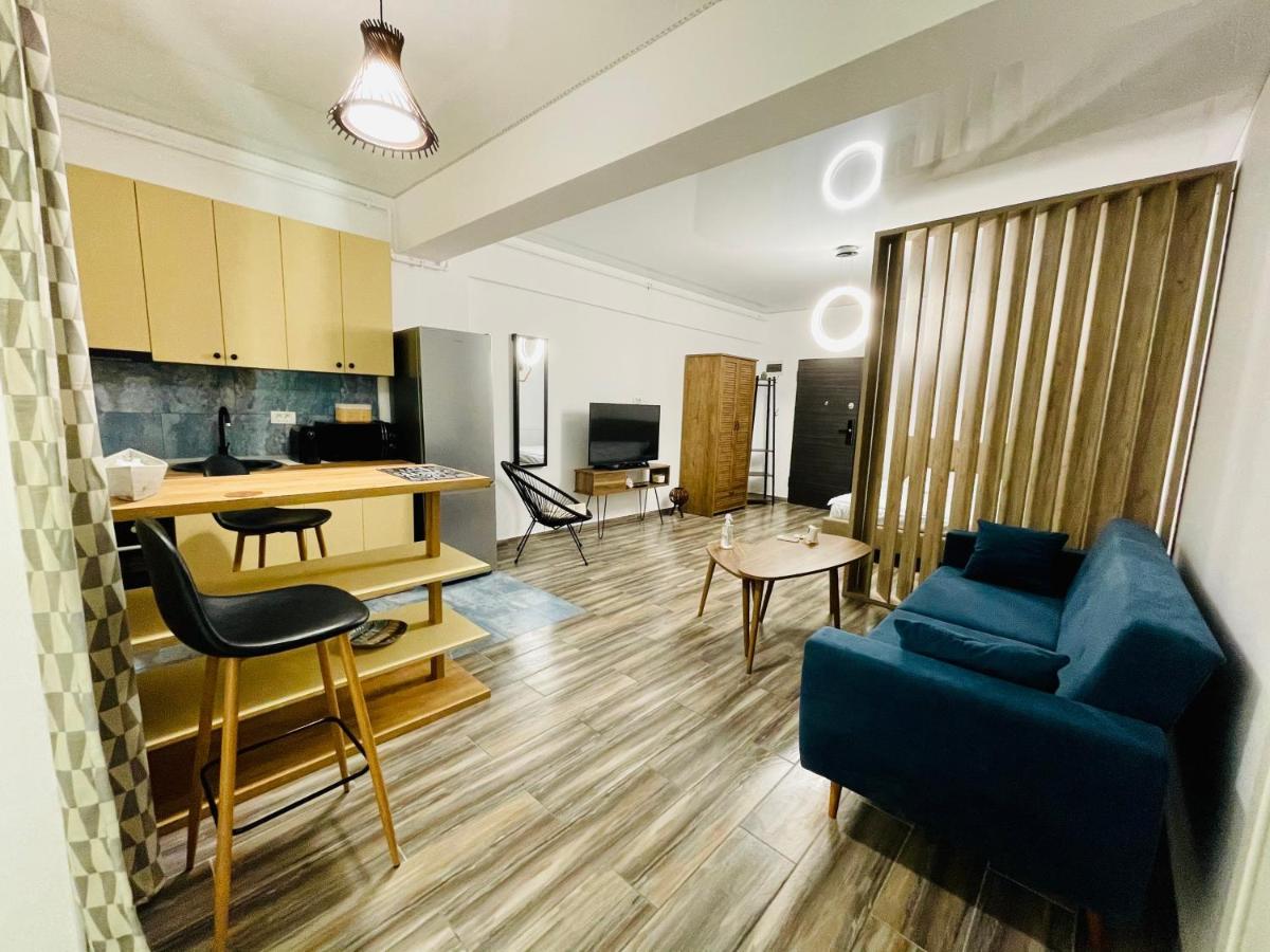 Luxury Studio - Maison 103 - Stefan Building Complex Lägenhet Năvodari Exteriör bild
