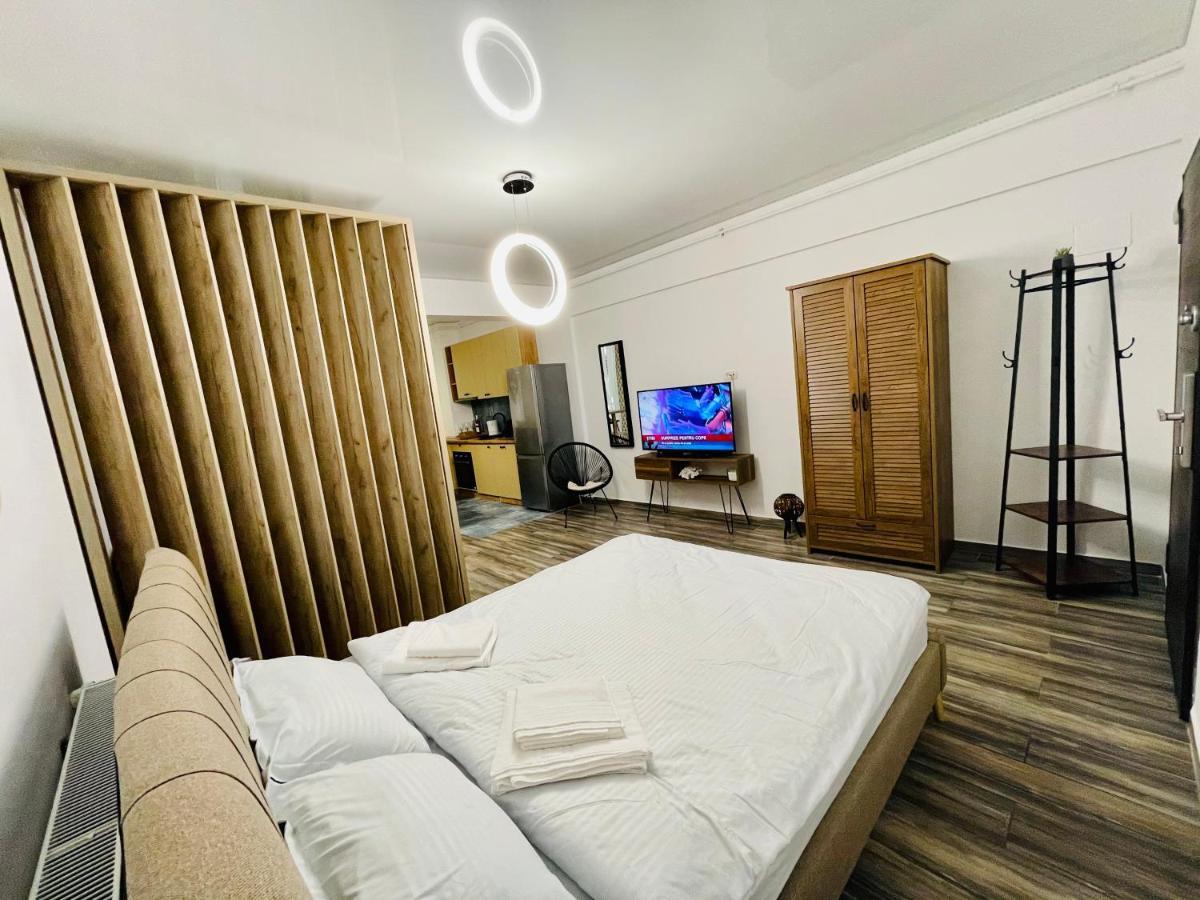 Luxury Studio - Maison 103 - Stefan Building Complex Lägenhet Năvodari Exteriör bild
