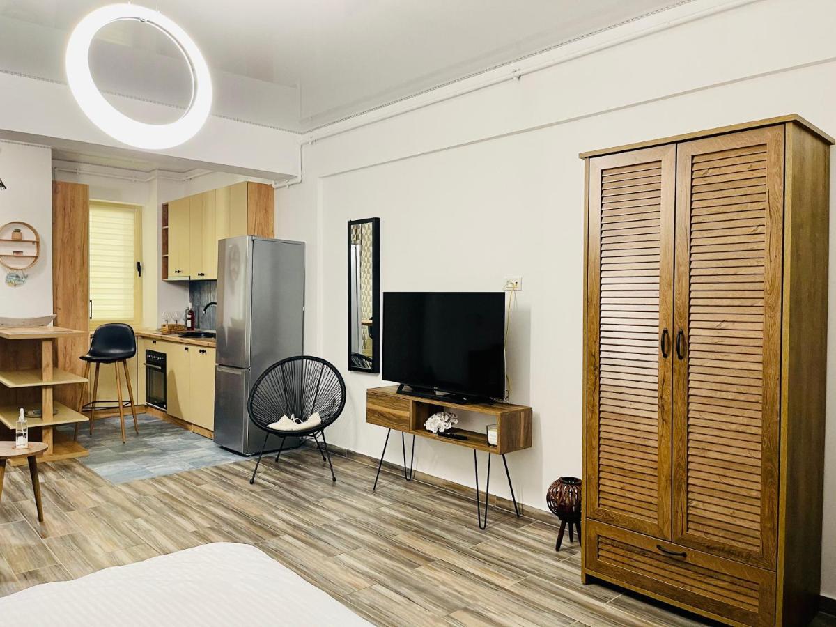 Luxury Studio - Maison 103 - Stefan Building Complex Lägenhet Năvodari Exteriör bild